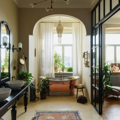 pexels-kseniachernaya-4450337